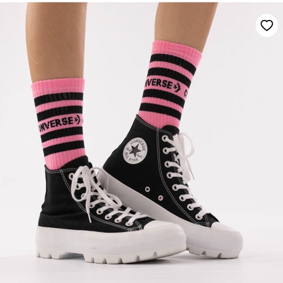 Converse Chuck Taylor all star lugged lace up sneakers in black - Picture 1 of 10